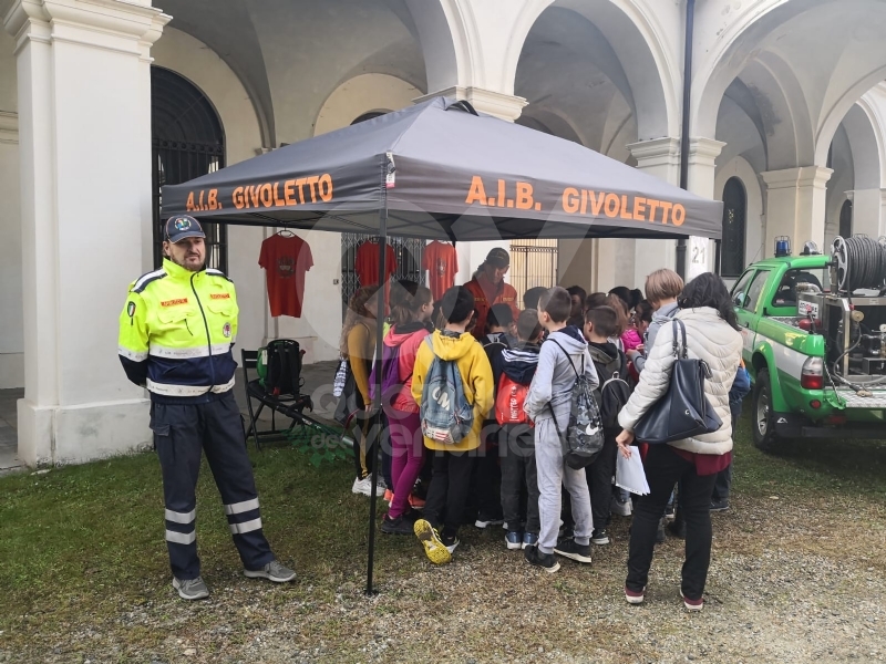 COLLEGNO - 1600 studenti alla Certosa per l'evento «E'vviva» dell'Asl To3 - FOTO