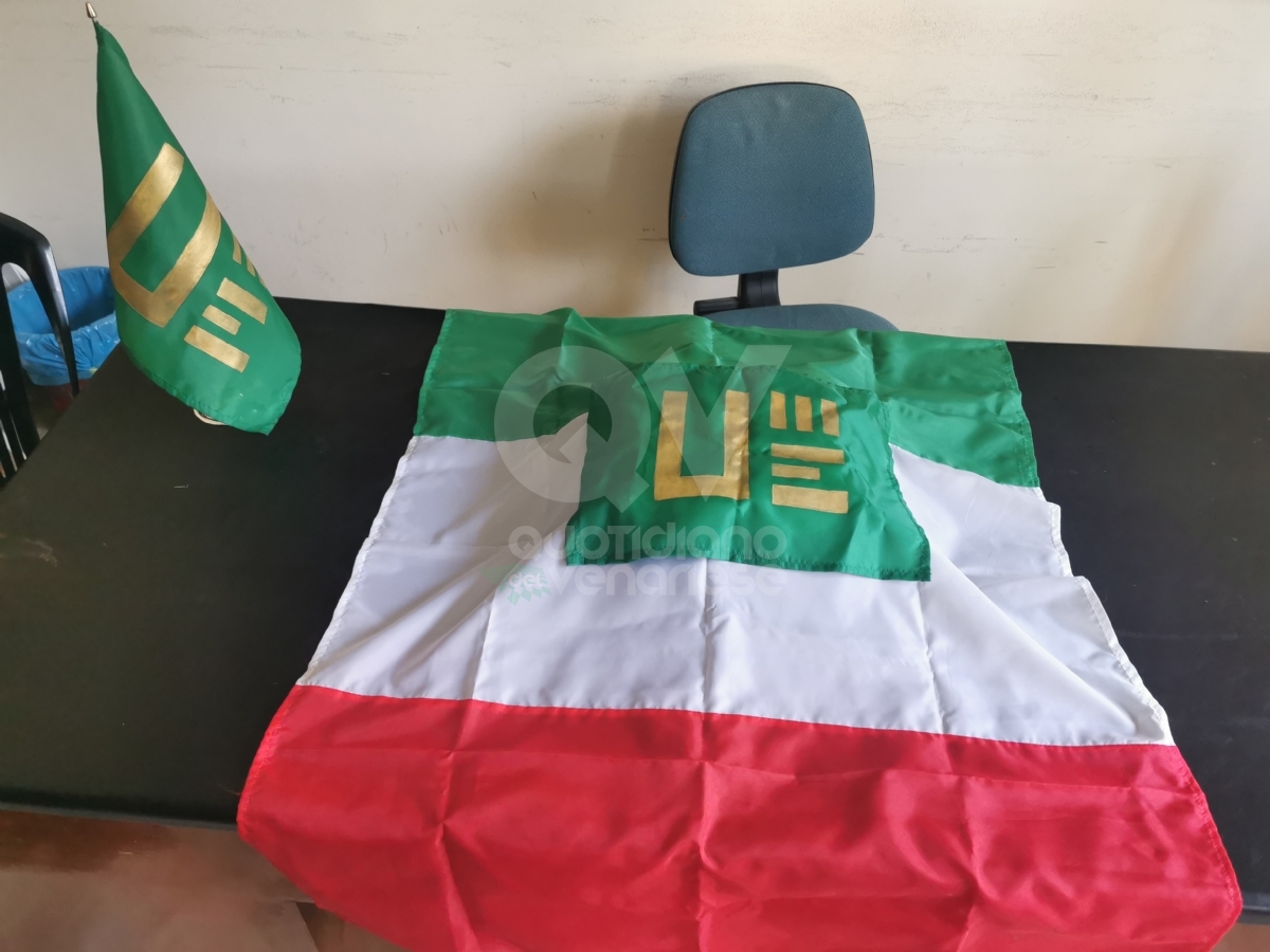 VENARIA - Il Lions Club Venaria Reale Host dona un defibrillatore all'Unitre - FOTO