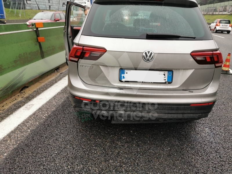 COLLEGNO - Tamponamento in tangenziale: tre auto coinvolte e forti disagi al traffico