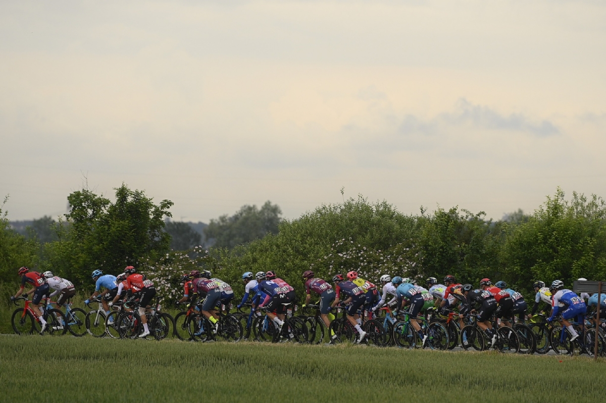 GIRO D'ITALIA A RIVOLI - Vince Denz: per la città una giornata indimenticabile - FOTO E VIDEO