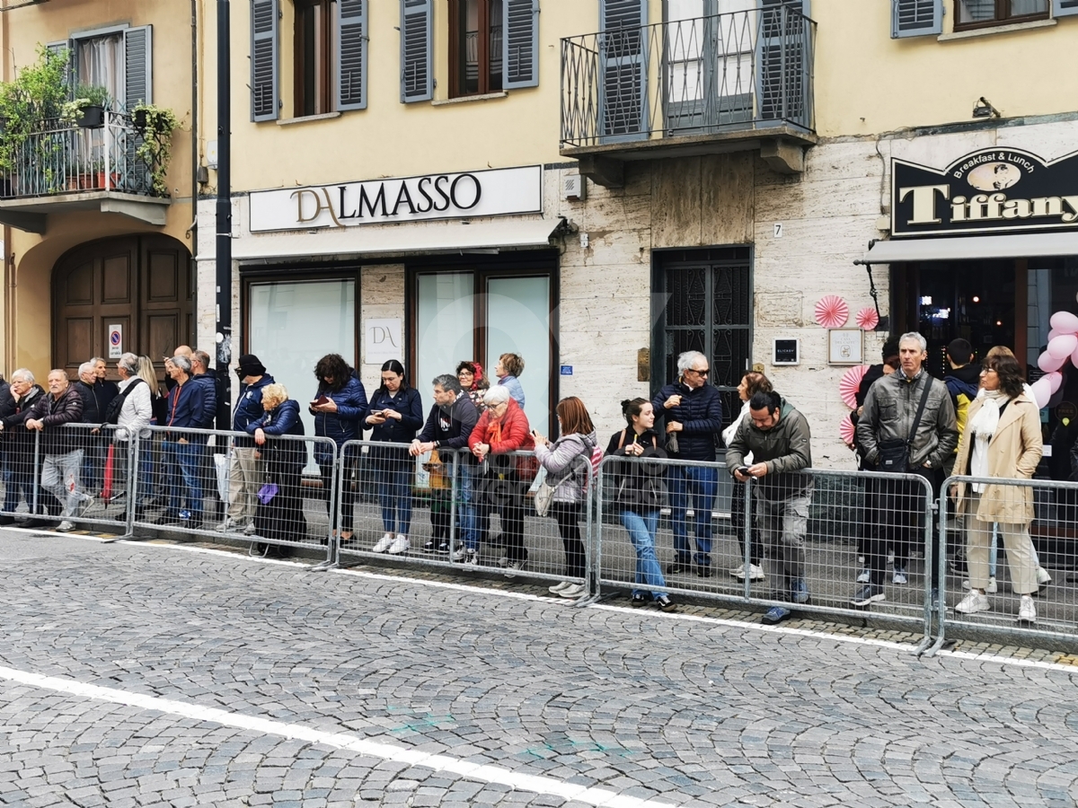 GIRO D'ITALIA A RIVOLI - Vince Denz: per la città una giornata indimenticabile - FOTO E VIDEO