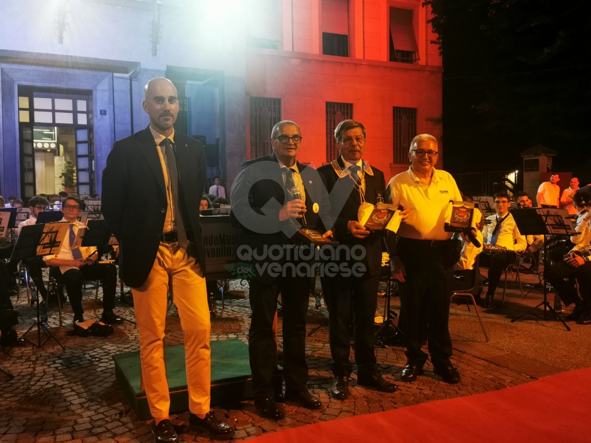 VENARIA - Cittadinanza onoraria all'Aves Toro: conferimento durante la Festa dell’Arma d’Artiglieria - FOTO