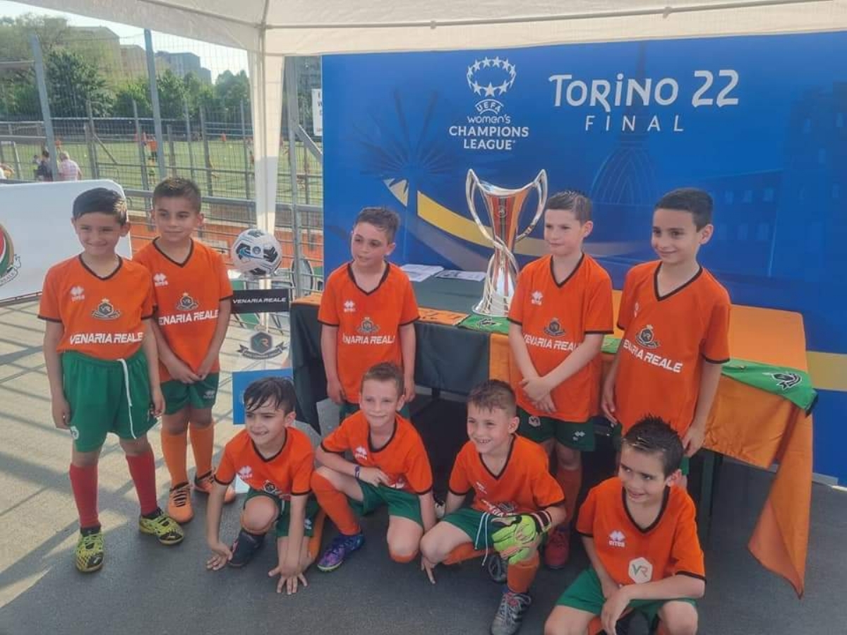 VENARIA - Sabato il «Torneo Magico» di calcio femminile: al Don Mosso si potrà ammirare nuovamente la coppa della Uefa Women's Champions League - FOTO