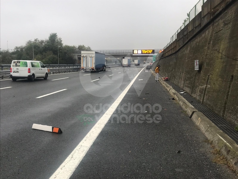 RIVOLI - Scontro fra due auto in tangenziale: disagi al traffico, ma nessun ferito