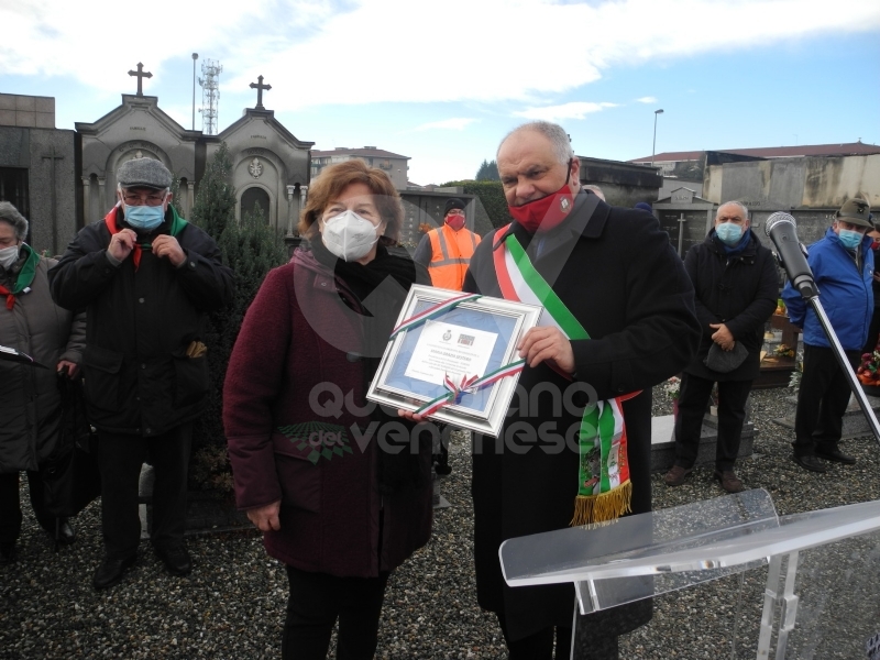 DRUENTO - Il nuovo monumento ai Caduti Partigiani è realtà: inaugurato stamane - FOTO