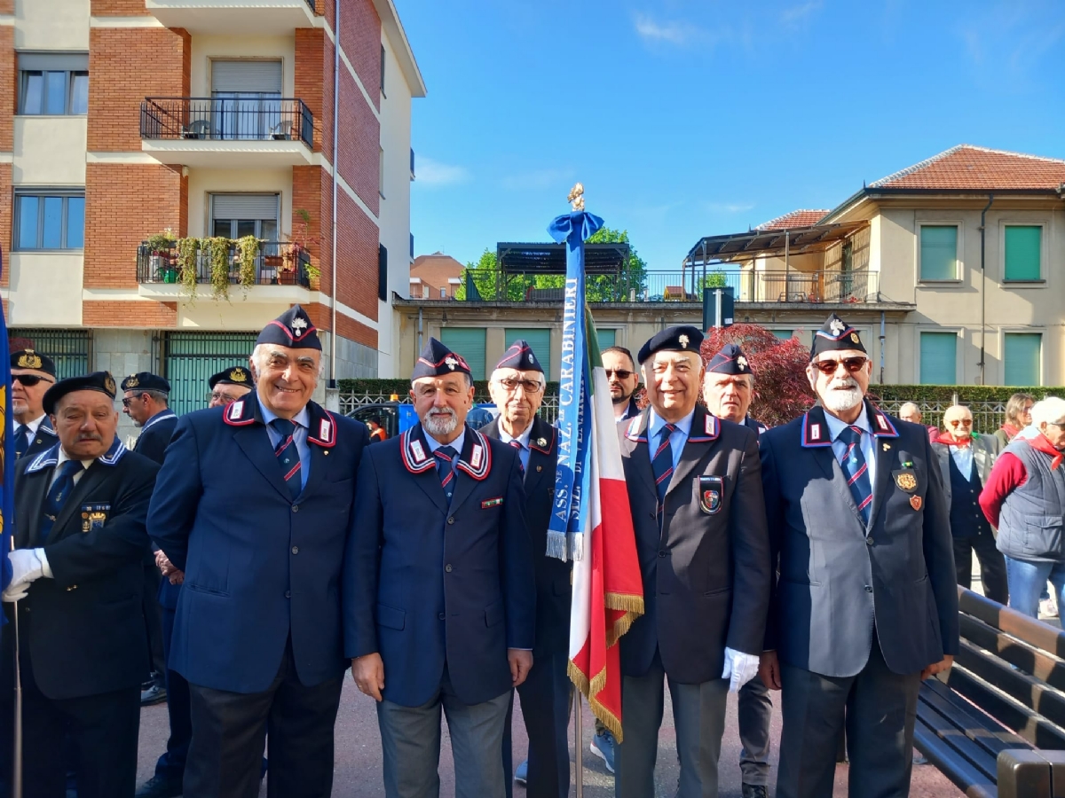 VENARIA - 25 APRILE: Bambini protagonisti alle celebrazioni per la Liberazione - FOTO