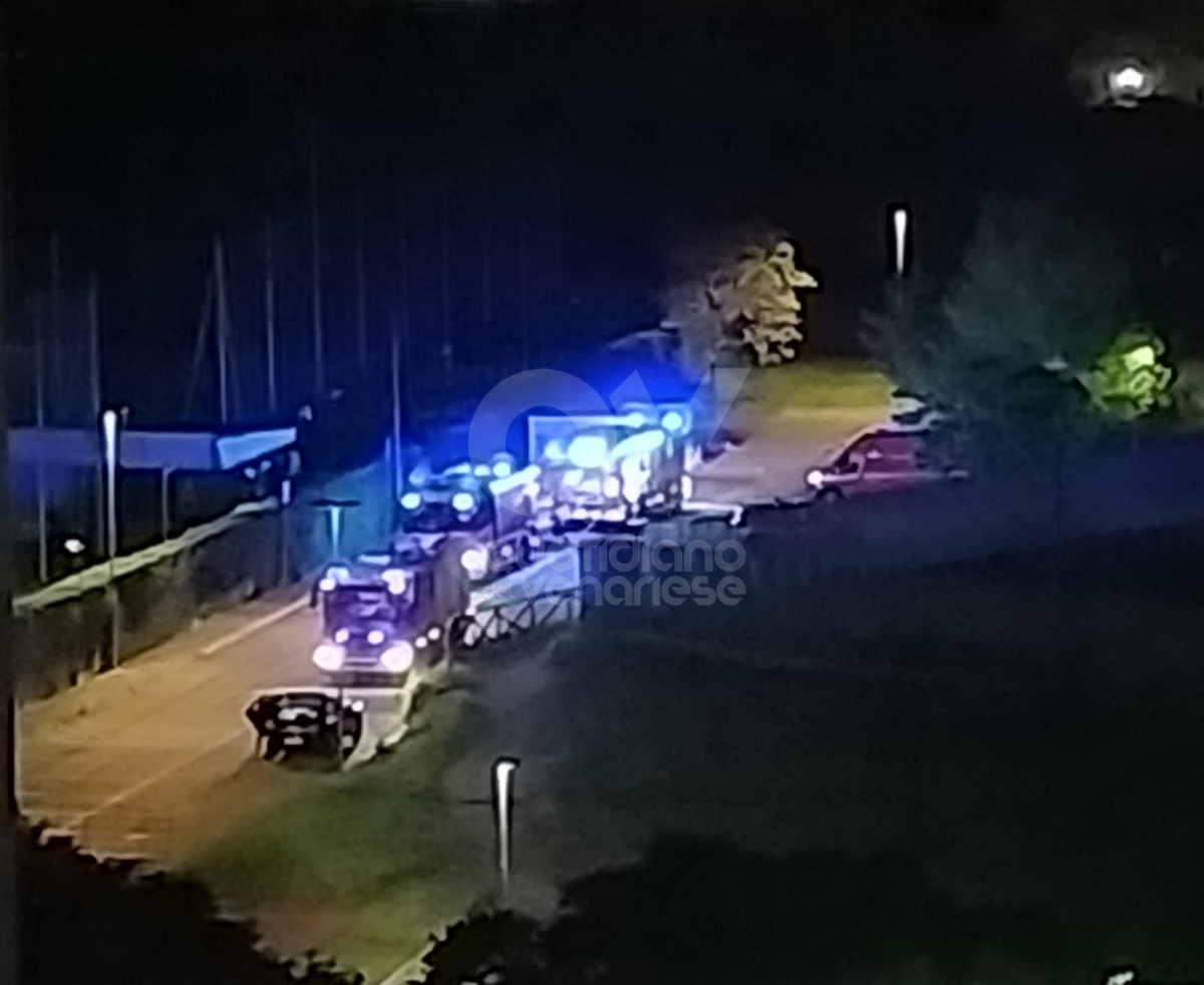 VENARIA - Bruciati due camion all'interno dello Sport Club: terzo incendio in pochi mesi - FOTO