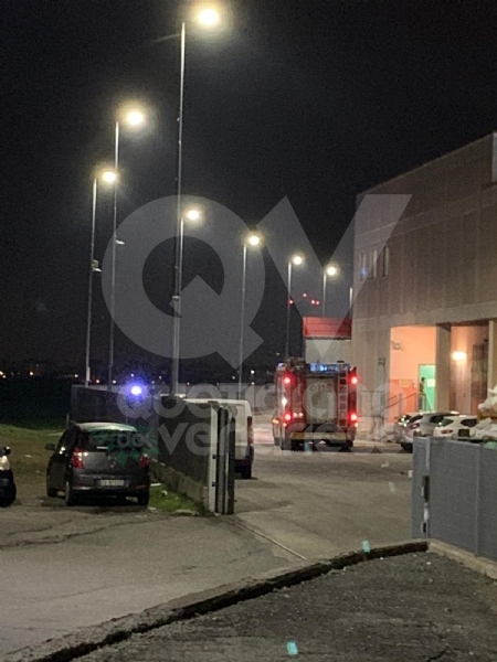 CASELLE - Principio di incendio: evacuato il Bennet FOTO