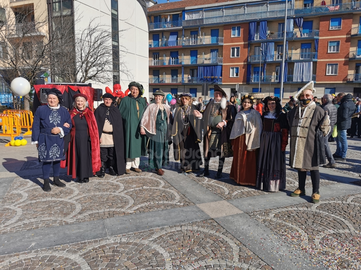 VENARIA - Colori, allegria, musica. Ma il Real Carnevale non dimentica l'Ucraina - FOTO