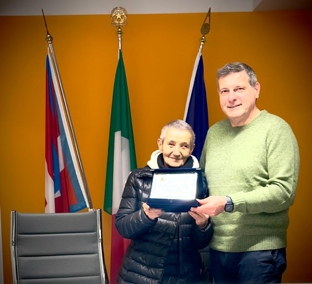 BORGARO - Gabriella Pistura, Francesca Di Dedda e Christian Mancino premiati in Comune - FOTO