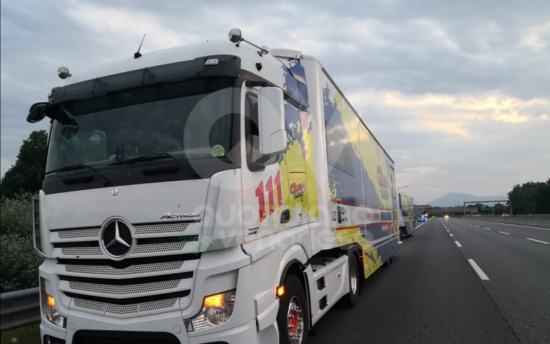 TORINO-BORGARO - Perde il controllo della sua auto e finisce contro un tir: era ubriaco
