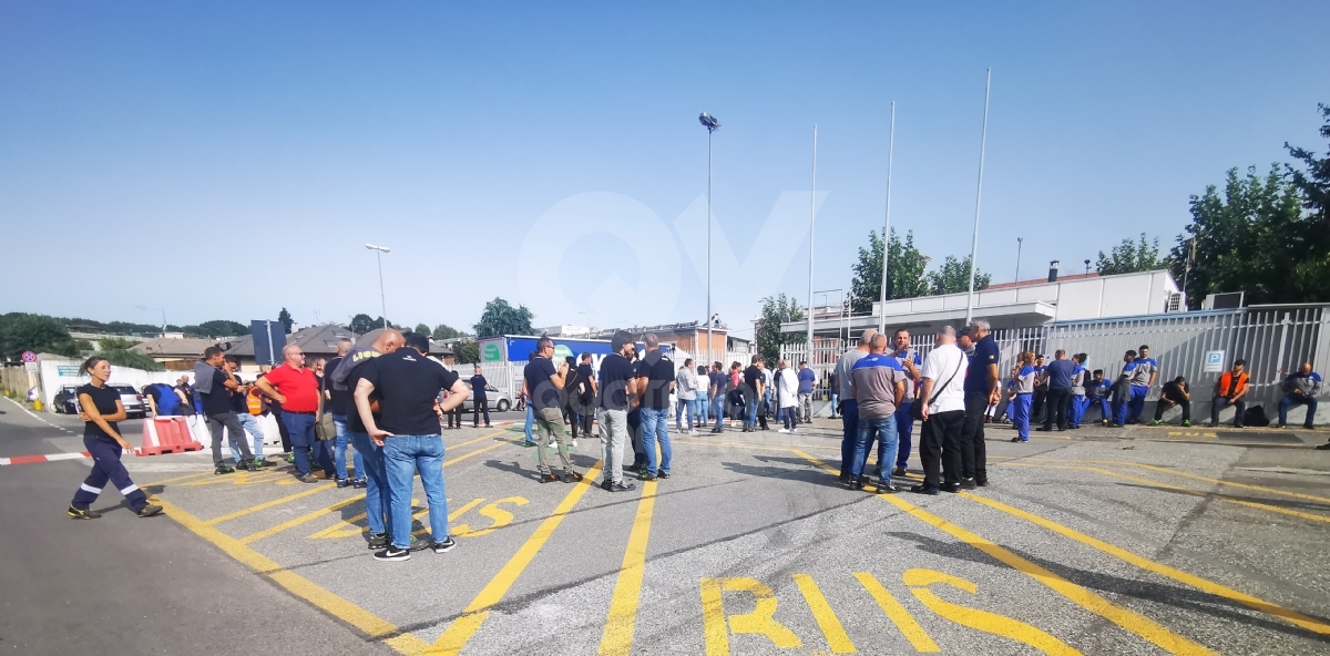 VENARIA - Incendio alla Marelli: evacuato tutto lo stabilimento di via Cavallo - FOTO