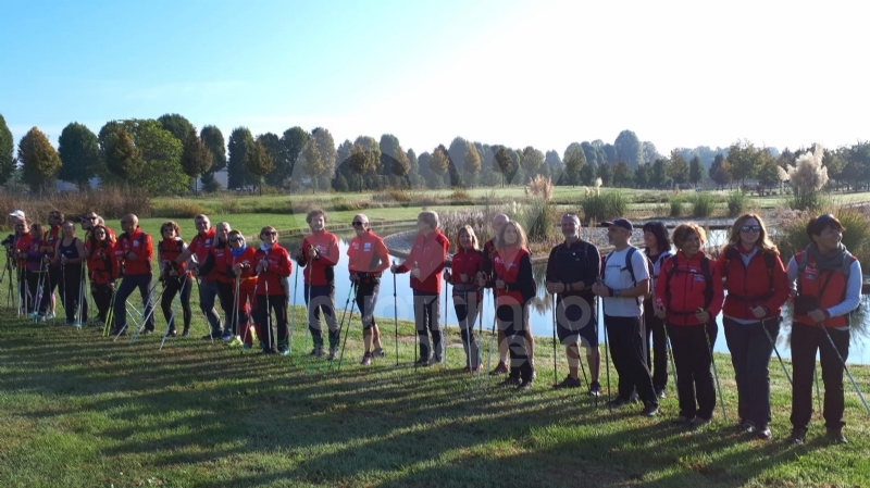 VENARIA - Trecentocinquanta appassionati per il raduno di Nordic Walking - LE FOTO