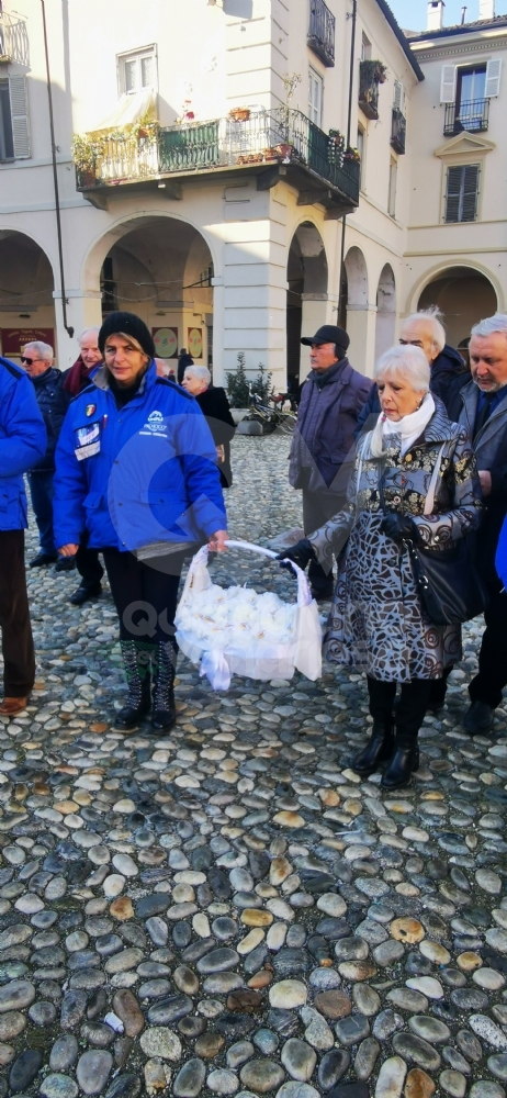 VENARIA - I Vigili del Fuoco omaggiano l'Immacolata in piazza Annunziata - FOTO
