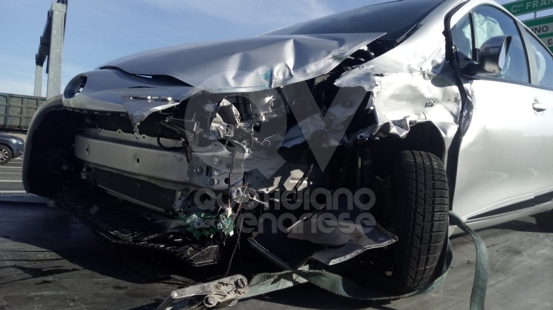 COLLEGNO - Incidente stradale in tangenziale: due donne ferite - FOTO