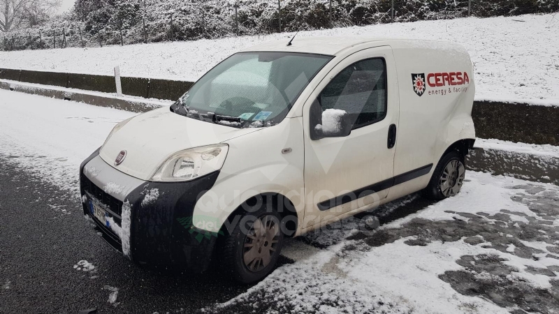 DELIRIO IN TANGENZIALE - Tir in panne e scontro tra due furgoni: caos e code chilometriche