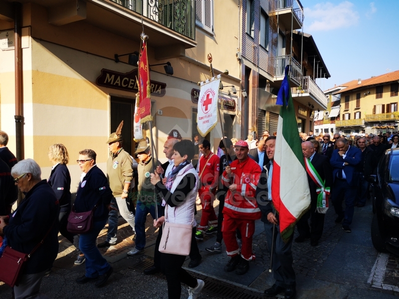 DRUENTO - La prima celebrazione di don Simone: l'abbraccio della comunità - LE FOTO