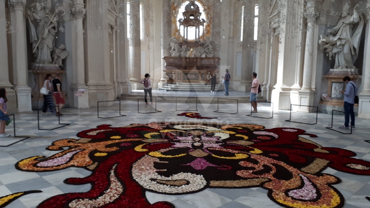 VENARIA - Cala il sipario sulla «Festa delle Rose»: semplicemente un successo - FOTO