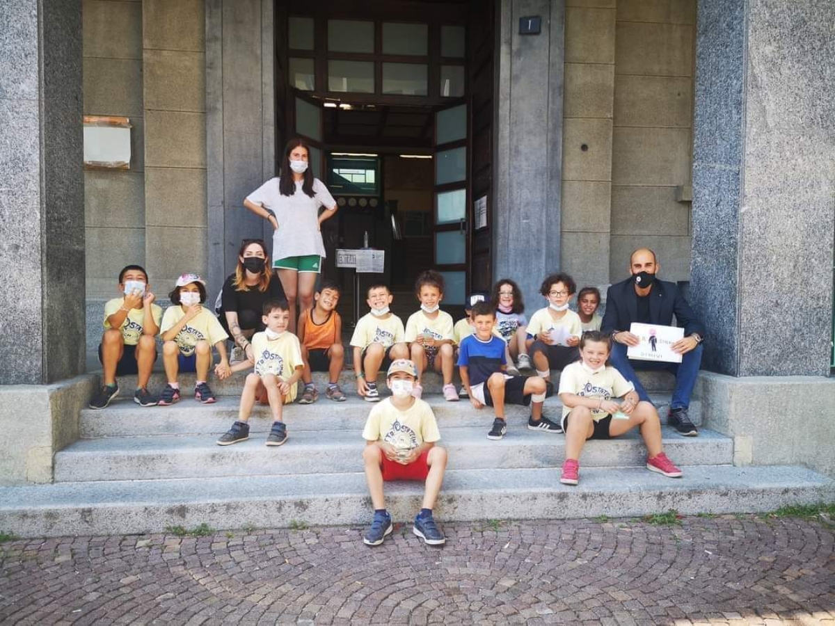VENARIA - Bambini e ragazzi dei centri estivi in visita a Palazzo Civico - FOTO