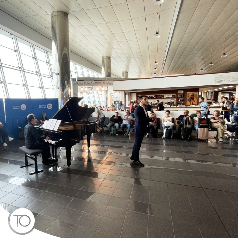 TORINO-CASELLE - «Festa della Musica», in aeroporto l'esibizione dei Solisti del Regio Ensemble - FOTO