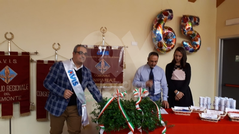 VENARIA - L'Avis dona alla città quasi 4mila euro per l'acquisto di nuovi giochi per i bambini