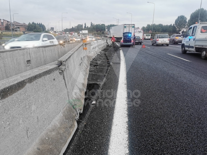 RIVOLI - Incidente in tangenziale: tre mezzi coinvolti e code per oltre 10 chilometri