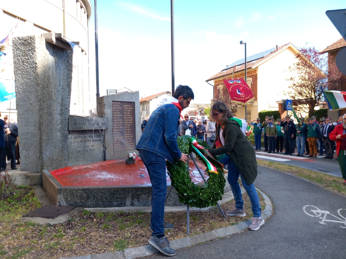 VENARIA - 25 APRILE: Bambini protagonisti alle celebrazioni per la Liberazione - FOTO