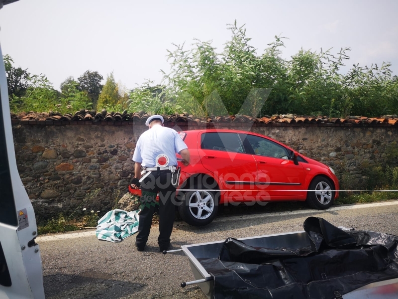 VENARIA INCIDENTE MORTALE - Perde il controllo dell'auto e si schianta contro il muro della Mandria - FOTO