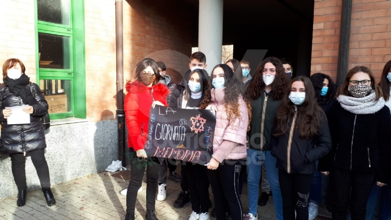 VENARIA - Alla scuola Lessona l'Ulivo di Gerusalemme per non dimenticare l'Olocausto - FOTO