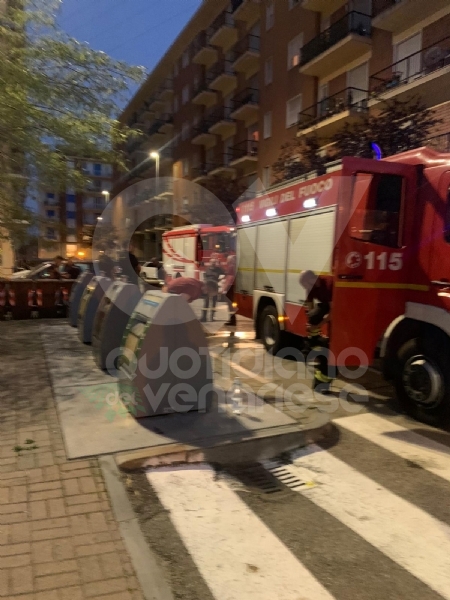 RIVOLI - Dopo mesi, le auto tornano ad essere distrutte dalle fiamme - FOTO