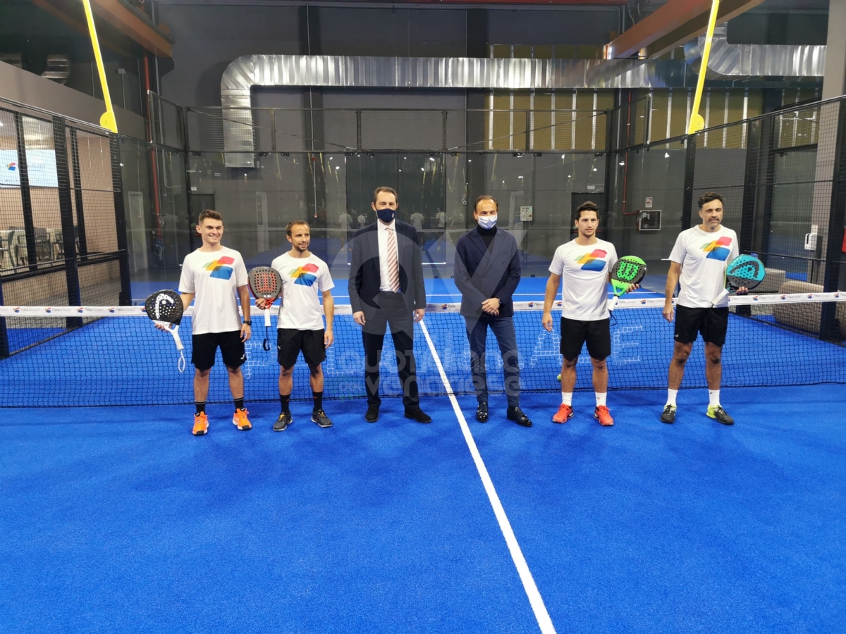 GRUGLIASCO - Sta per aprire il «PalaVillage», il più grande centro indoor di padel del Piemonte - FOTO