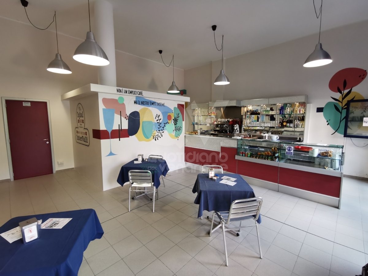 VENARIA - Taglio del nastro all'Iqbal Masih: nasce il bar «InterVallo» e una mensa sociale - FOTO