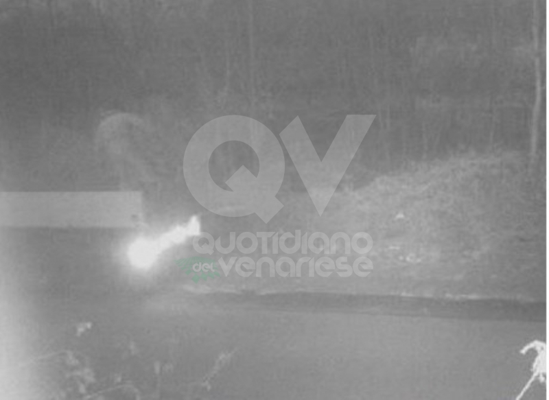 BORGARO - Pizzicati dalle telecamere e dalle fototrappole a gettare rifiuti: maxi multe