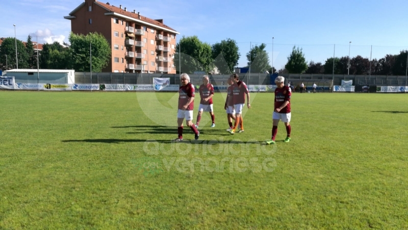 BORGARO - Calcio e solidarietà: «Tutti in campo per un sogno». Madrina dell'evento Cristina Chiabotto - FOTO