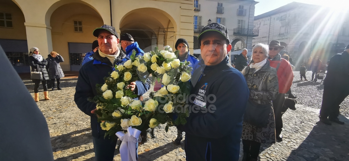 VENARIA - I Vigili del Fuoco omaggiano l'Immacolata in piazza Annunziata - FOTO