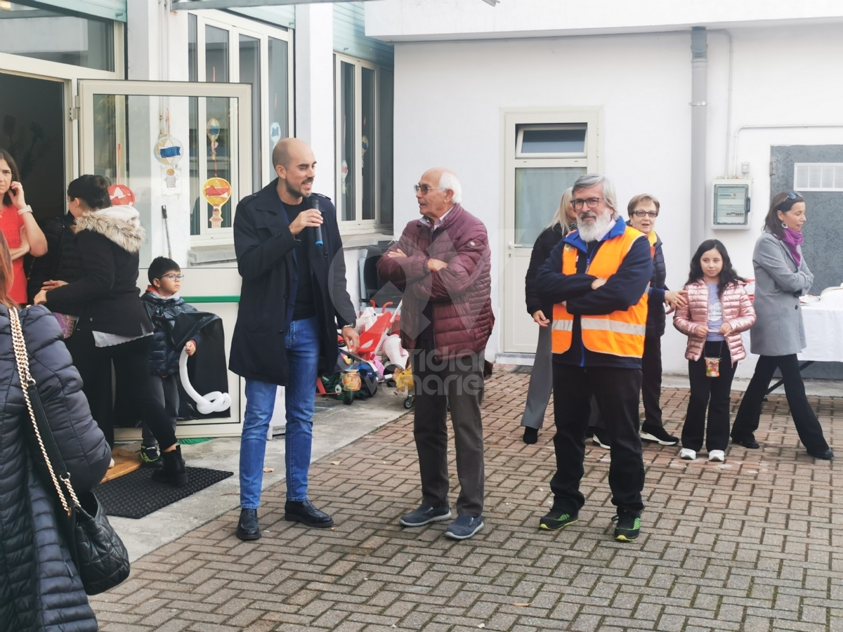 VENARIA - Le «Lanterne di San Martino»: protagonisti i bimbi dell'Asilo di Altessano - FOTO