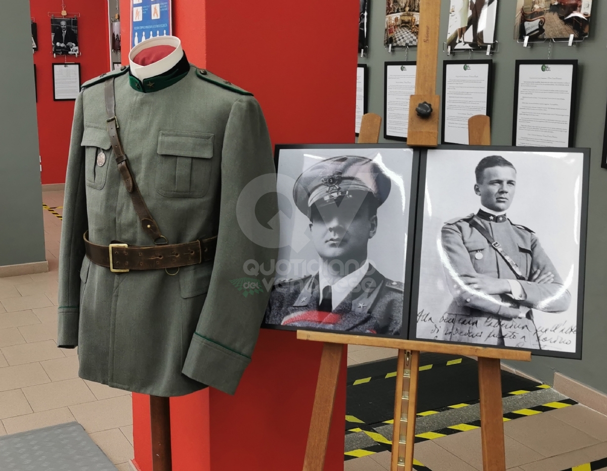 VENARIA - «Gustavo Adolfo Rol: le possibilità dell'infinito 2.0»: la sua vita raccontata attraverso le FOTOGRAFIE