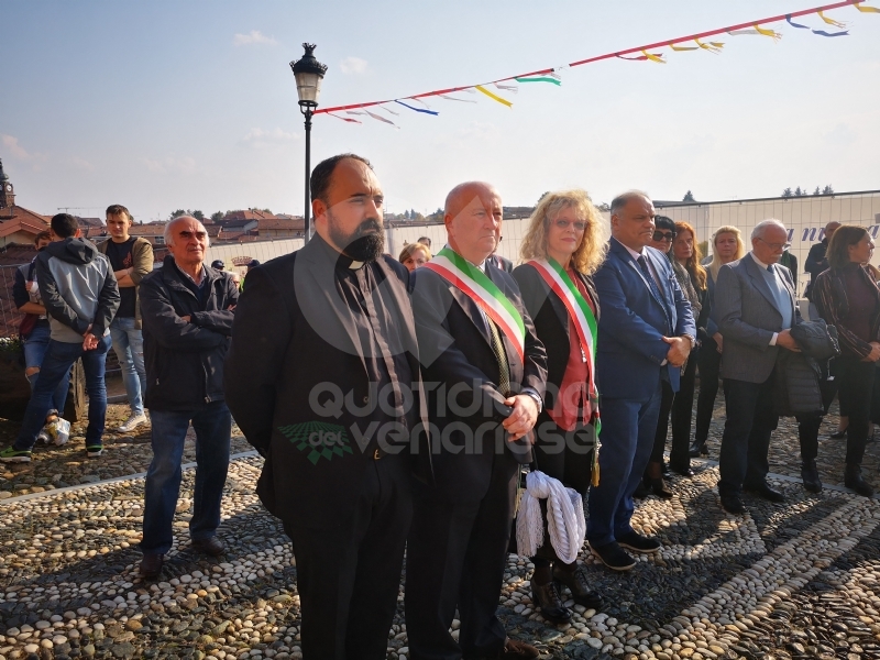 DRUENTO - La prima celebrazione di don Simone: l'abbraccio della comunità - LE FOTO