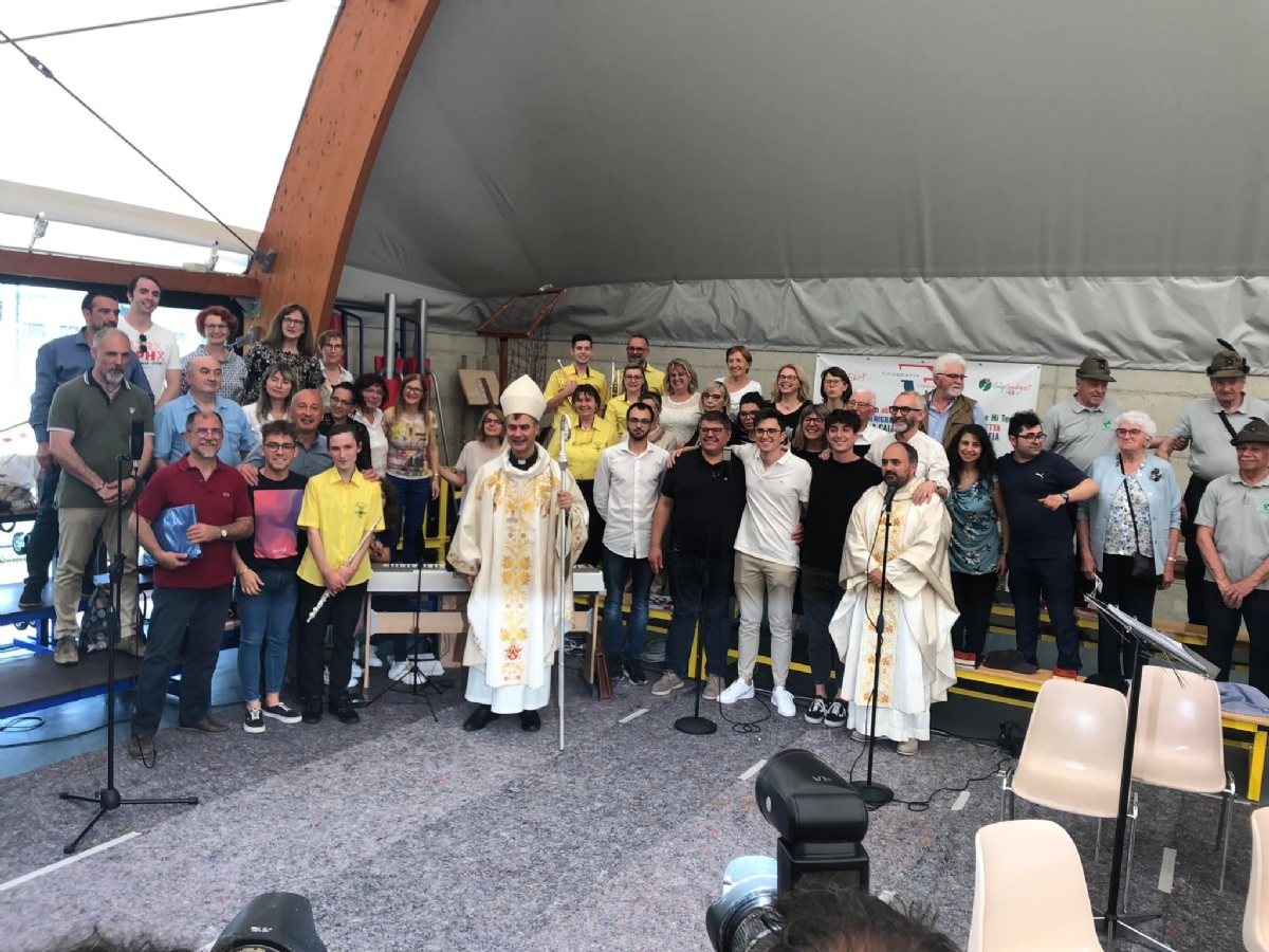 DRUENTO - La comunità ha accolto monsignor Repole: «amico, fratello, vescovo» - FOTO