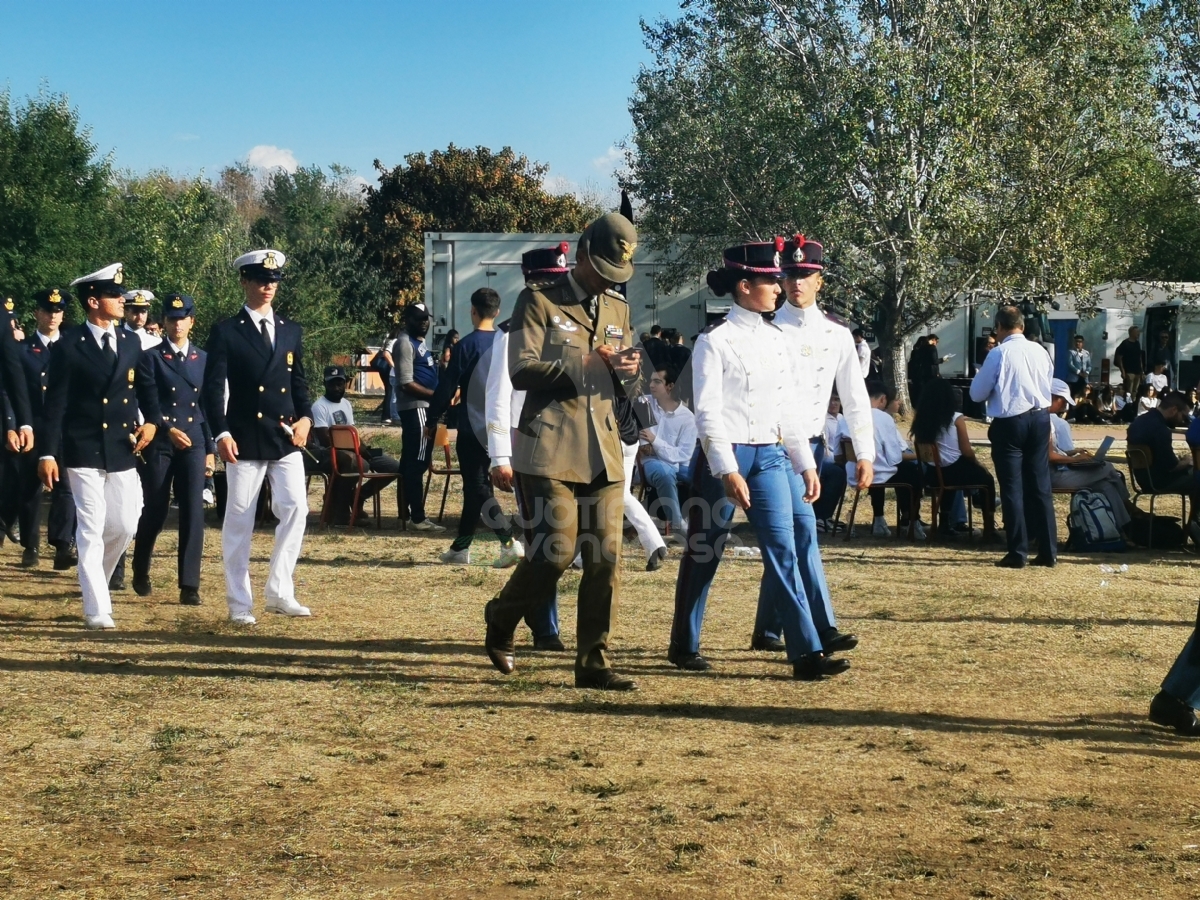 GRUGLIASCO - Mattarella al «Curie-Vittorini» per l'inaugurazione dell'Anno Scolastico: «Senza istruzione, rischio declino collettivo» - FOTO