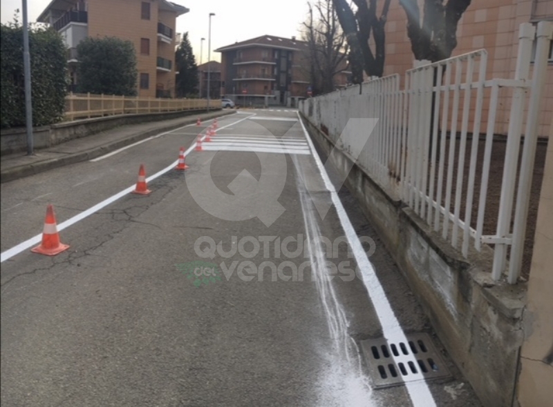 DRUENTO - Maggiore sicurezza nella zona delle scuole: ecco la nuova viabilità - FOTO