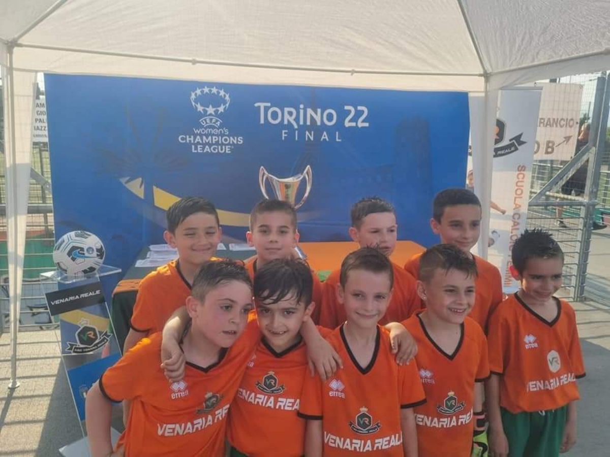 VENARIA - Sabato il «Torneo Magico» di calcio femminile: al Don Mosso si potrà ammirare nuovamente la coppa della Uefa Women's Champions League - FOTO