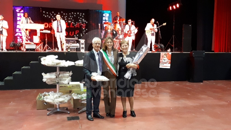 VENARIA - La città ha festeggiato le «nozze d'oro» di oltre 60 coppie venariesi