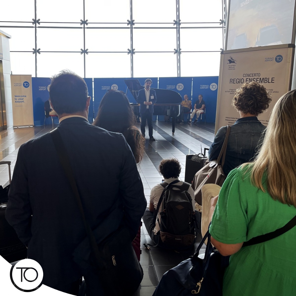 TORINO-CASELLE - «Festa della Musica», in aeroporto l'esibizione dei Solisti del Regio Ensemble - FOTO