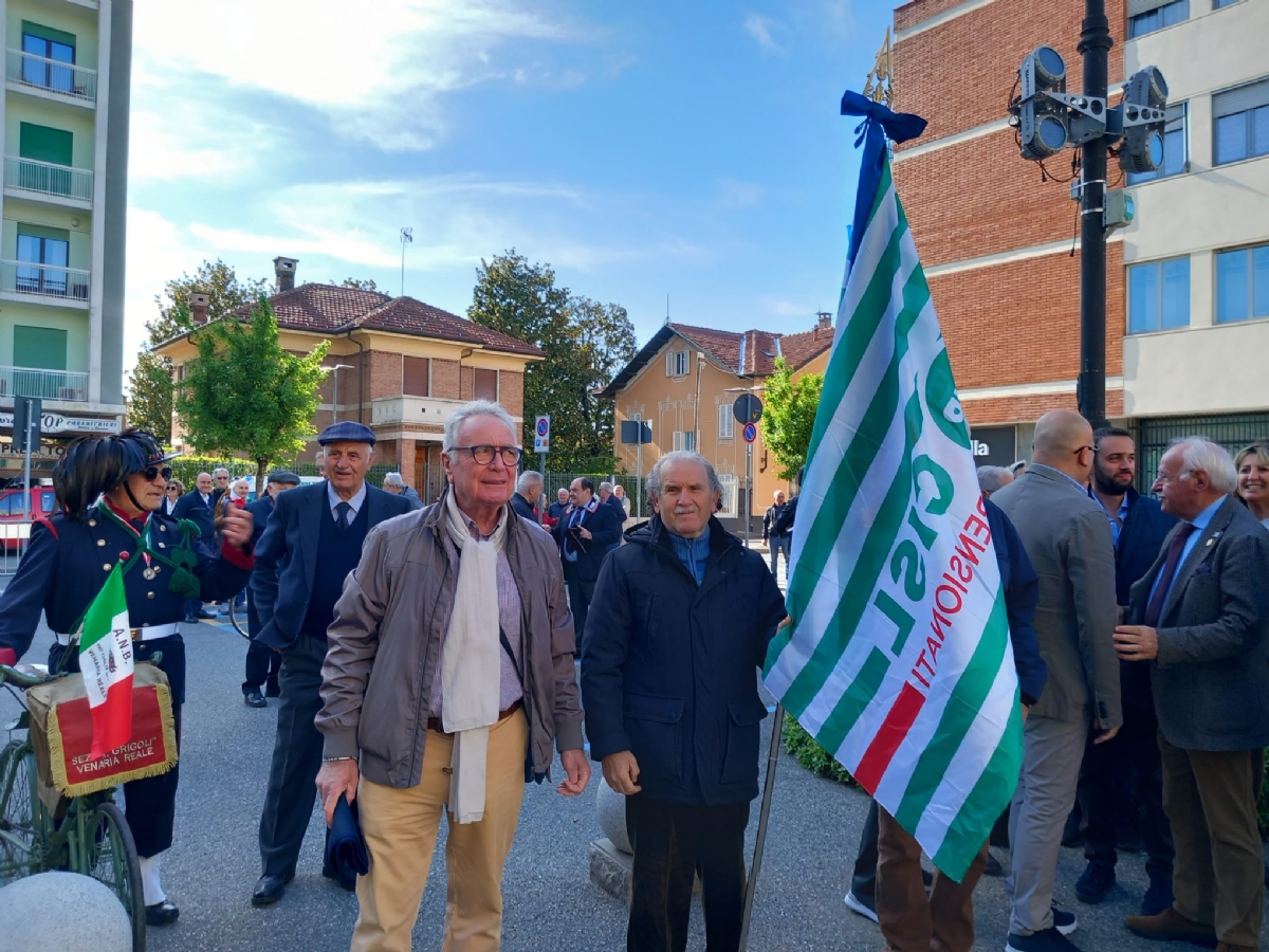 VENARIA - 25 APRILE: Bambini protagonisti alle celebrazioni per la Liberazione - FOTO
