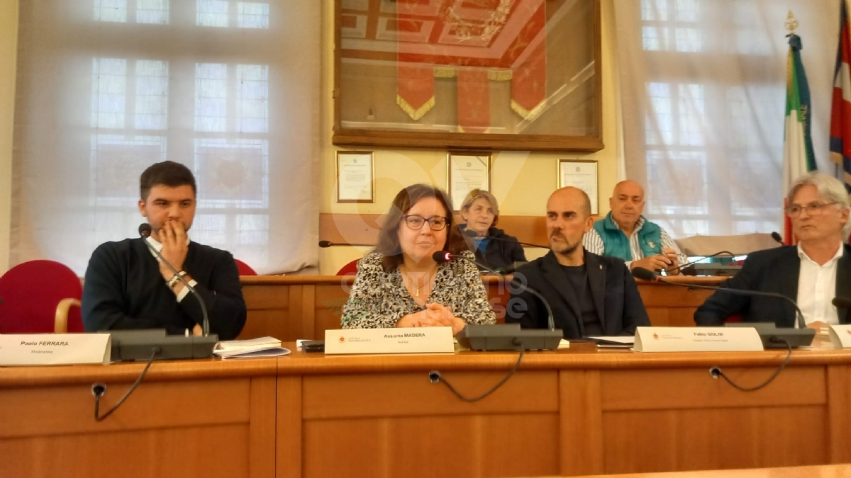 VENARIA - Presentato «Lessico Magistrale», il nuovo libro di Assunta Madera - FOTO