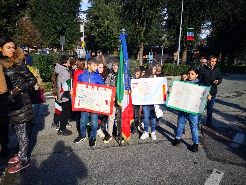 BORGARO - Scuole protagoniste dei festeggiamenti del 4 Novembre - FOTO