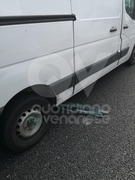 VENARIA-BORGARO - Scontro in tangenziale: tre auto coinvolte, due i feriti