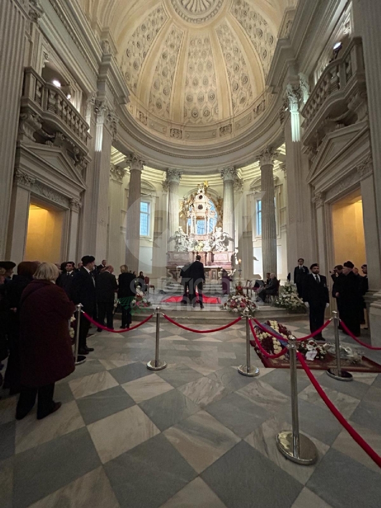 VENARIA - Il presidente del Senato, Ignazio La Russa, alla camera ardente di Vittorio Emanuele di Savoia - FOTO