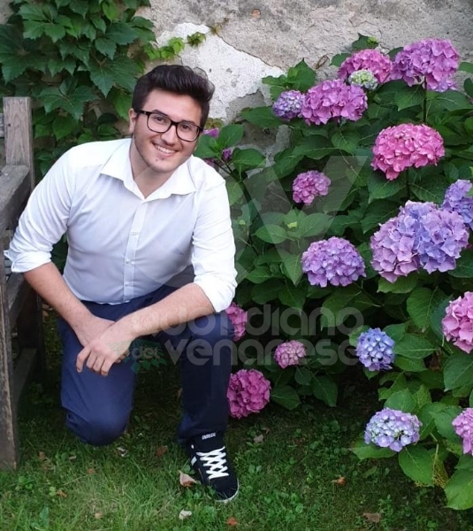 VENARIA - I nuovi diplomati: tra «100», «100 e lode» e tanti sogni nel cassetto - FOTO